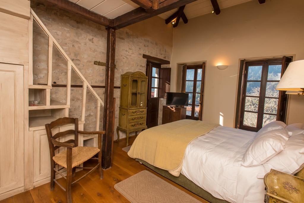 Epoches Hotel Karpenisi Kamer foto