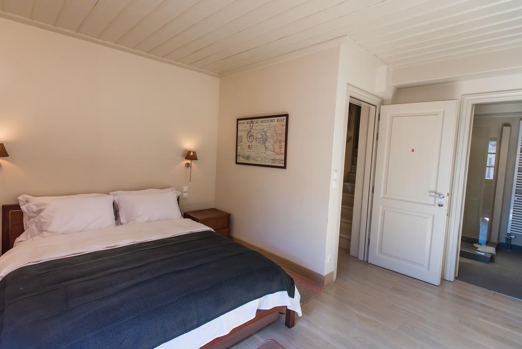 Epoches Hotel Karpenisi Buitenkant foto
