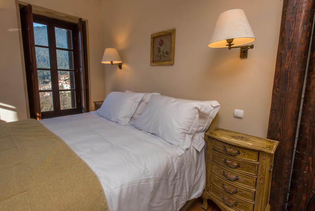 Epoches Hotel Karpenisi Buitenkant foto
